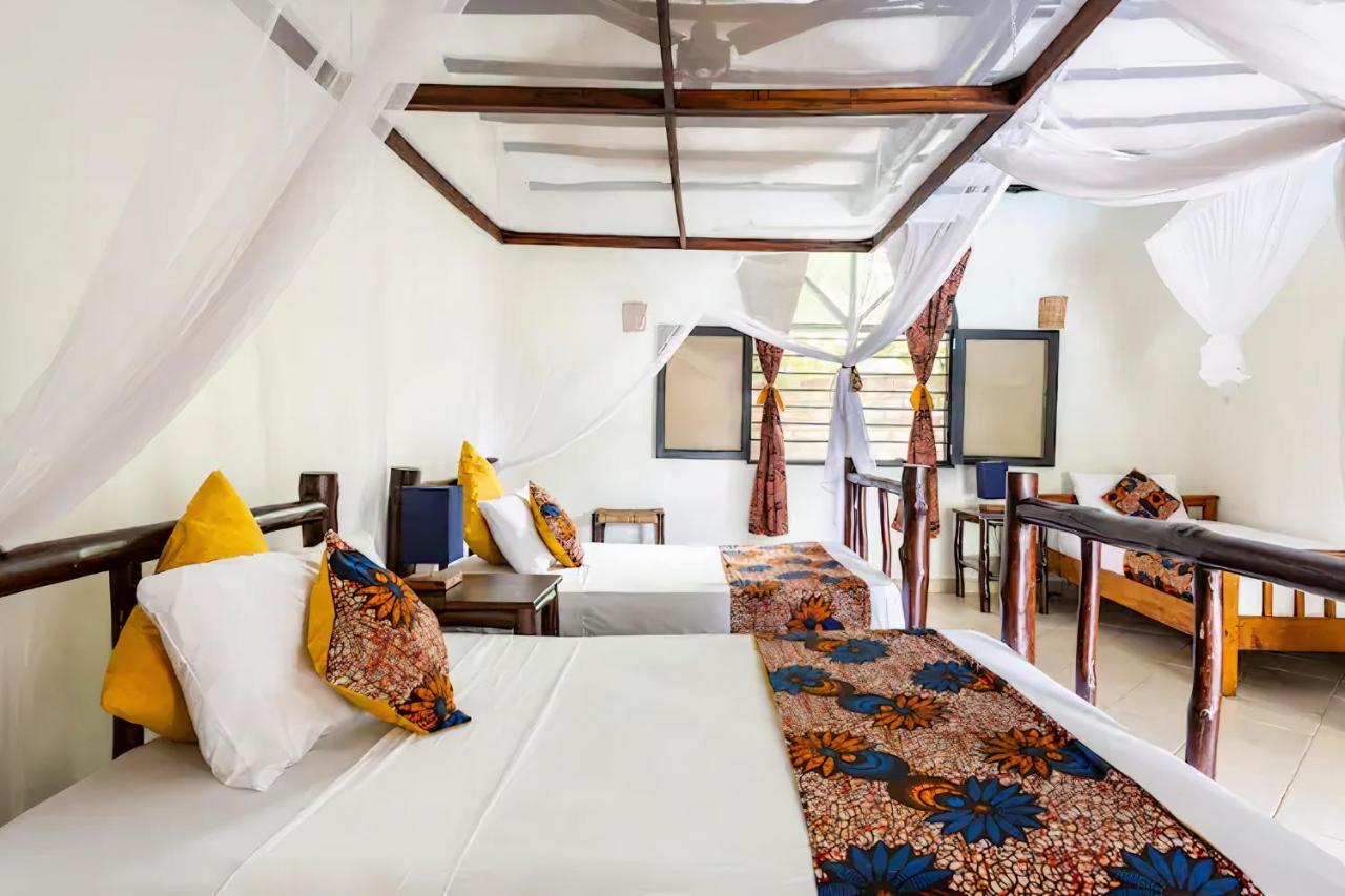مبيت وإفطار شاطئ دياني Zarafa House المظهر الخارجي الصورة