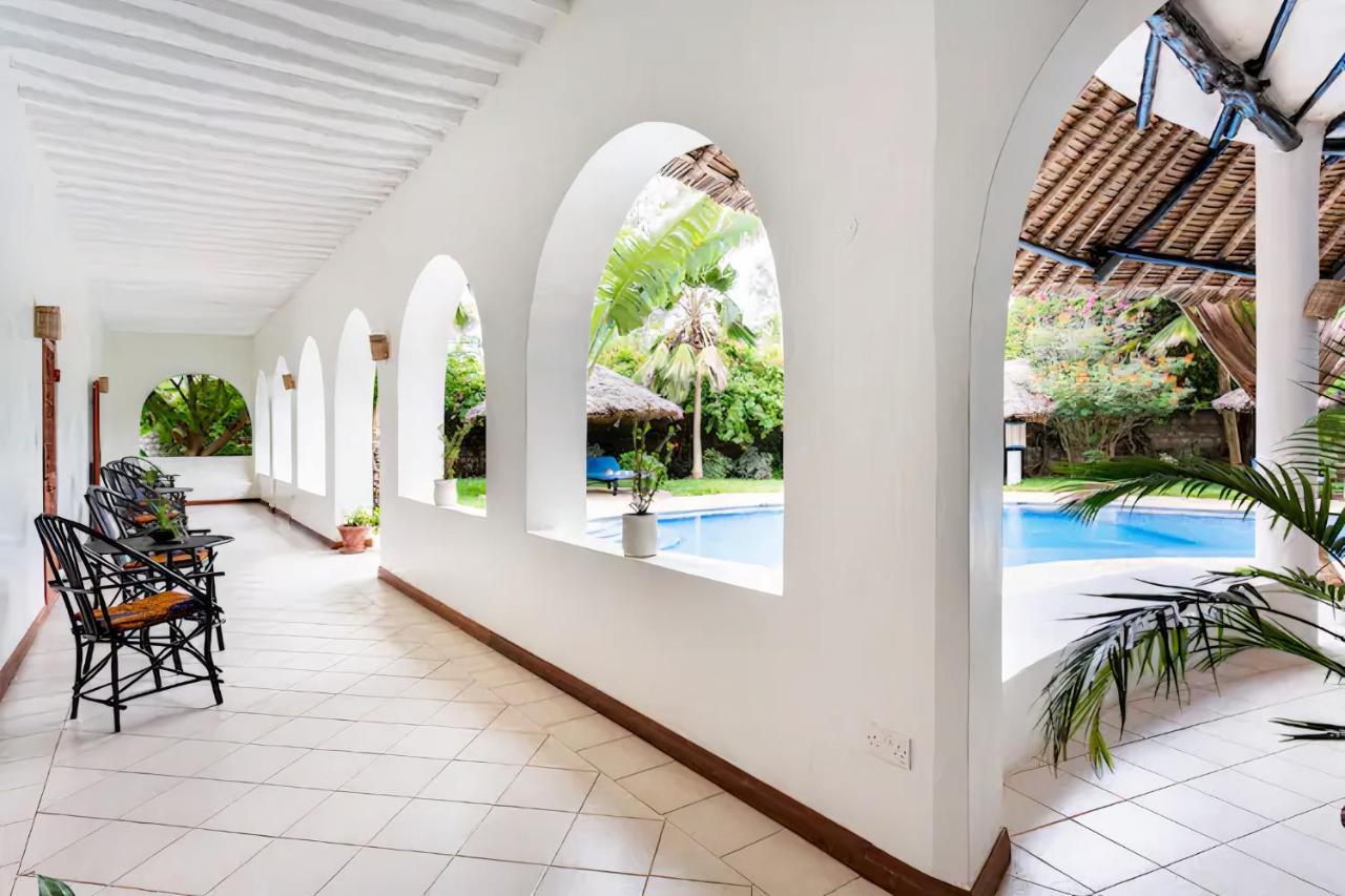 مبيت وإفطار شاطئ دياني Zarafa House المظهر الخارجي الصورة