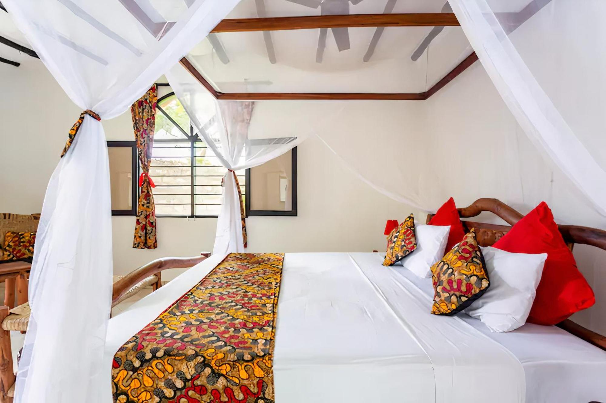 مبيت وإفطار شاطئ دياني Zarafa House المظهر الخارجي الصورة
